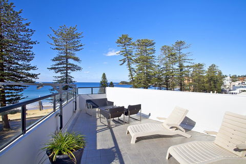 Manly Paradise Motel & Apartments - Holiday Byron Bay 17