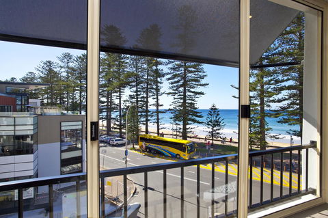 Manly Paradise Motel & Apartments - Holiday Byron Bay 4