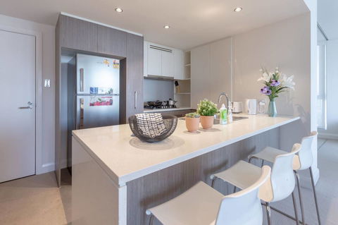 Two Bedders Apartment With Stunning Water View - Holiday Byron Bay 16