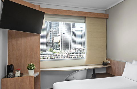 Ibis Sydney Darling Harbour - Holiday Byron Bay 2