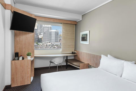 Ibis Sydney Darling Harbour - Holiday Byron Bay 6