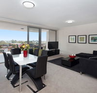 The Junction Palais - Modern and Spacious 2BR Bondi Junction Apartment Close to Everything - Holiday Byron Bay