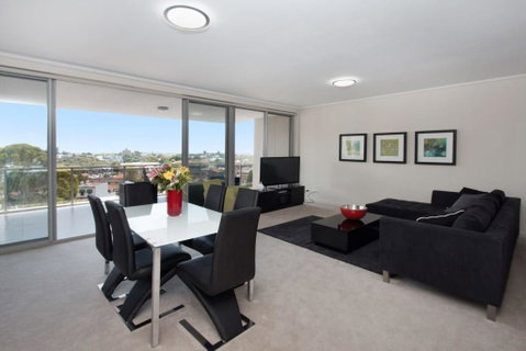 The Junction Palais - Modern And Spacious 2BR Bondi Junction Apartment Close To Everything - Holiday Byron Bay 0