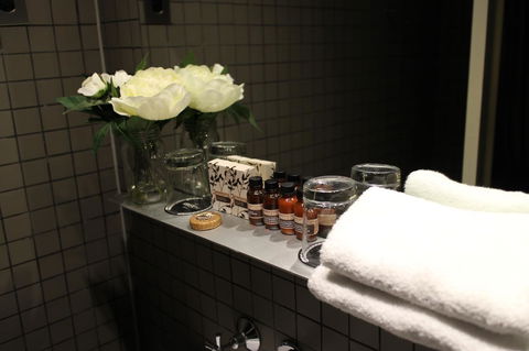Kirketon Hotel Sydney - Holiday Byron Bay 8