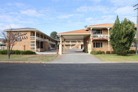 Grand Manor Motor Inn - Holiday Byron Bay 2