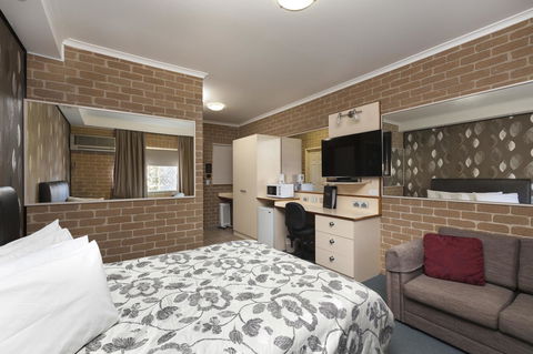 Grand Manor Motor Inn - Holiday Byron Bay 7