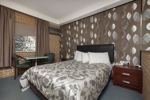Grand Manor Motor Inn - Holiday Byron Bay 0
