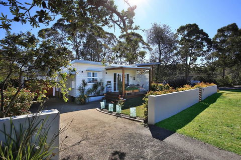 Jervis Bay Beach Shack I Pet Friendly - Holiday Byron Bay 15