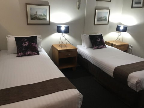 Mariners Court Hotel Sydney - Holiday Byron Bay 0