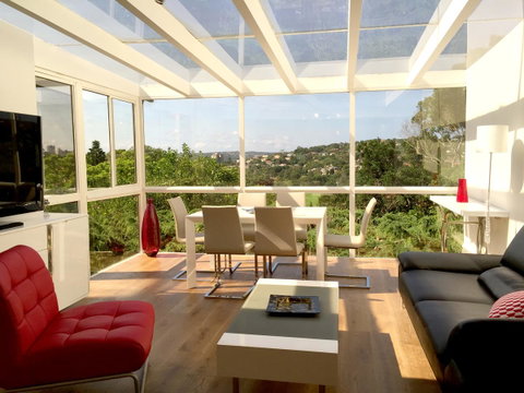 Luxury House In Bondi Junction - Holiday Byron Bay 0