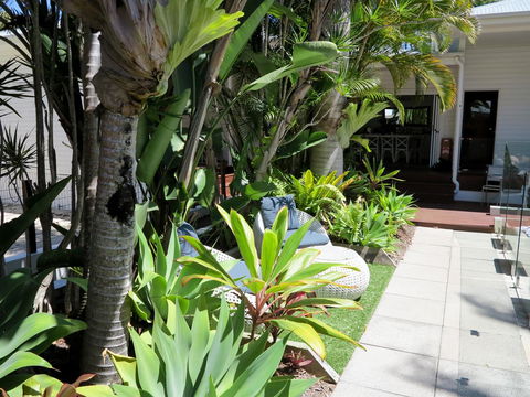 Cove Studios - Holiday Byron Bay 1