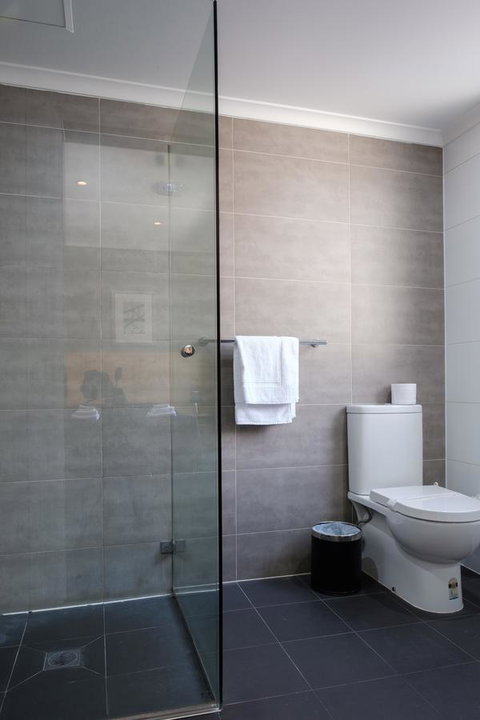 Royal Exhibition Hotel - Holiday Byron Bay 1