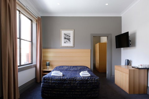 Royal Exhibition Hotel - Holiday Byron Bay 0