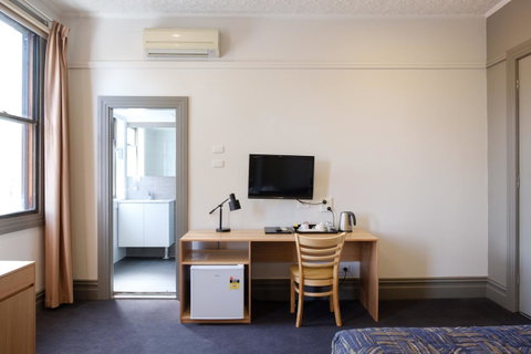 Royal Exhibition Hotel - Holiday Byron Bay 11