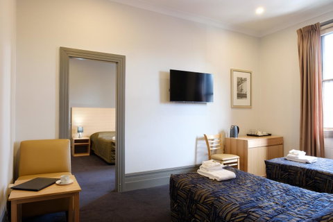 Royal Exhibition Hotel - Holiday Byron Bay 3