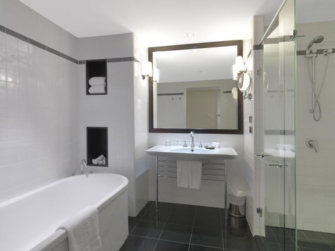 Amora Hotel Jamison Sydney - Holiday Byron Bay 33
