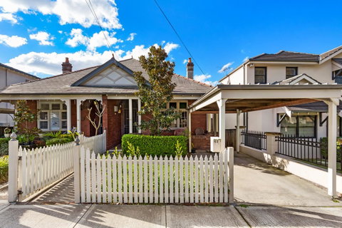 Drummoyne 3 Bedroom Home (62ALE) - Holiday Byron Bay 0