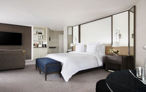 Four Seasons Hotel Sydney - Holiday Byron Bay 2