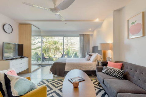 Scandi Beach Apartment - Holiday Byron Bay 3