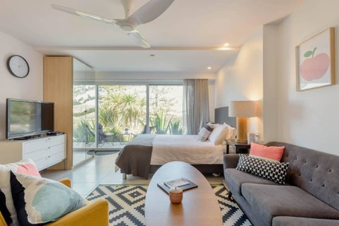 Scandi Beach Apartment - Holiday Byron Bay 0