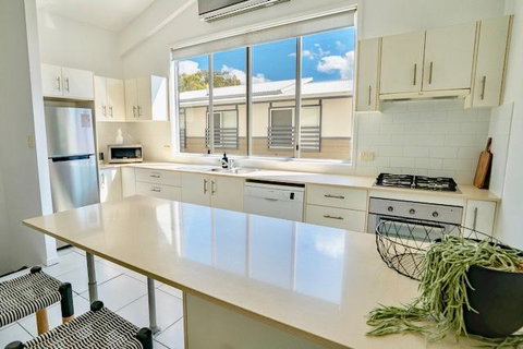 Hastings By The Sea - Holiday Byron Bay 8