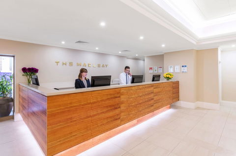 Macleay Hotel - Holiday Byron Bay 2