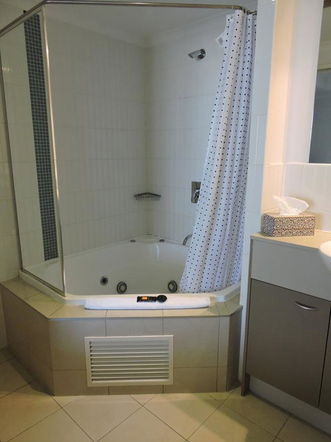 BASE Holidays - Ettalong Beach Premium Apartments - Holiday Byron Bay 16