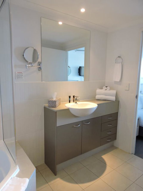 BASE Holidays - Ettalong Beach Premium Apartments - Holiday Byron Bay 20
