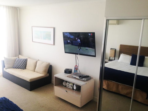 BASE Holidays - Ettalong Beach Premium Apartments - Holiday Byron Bay 32