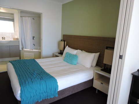 BASE Holidays - Ettalong Beach Premium Apartments - Holiday Byron Bay 4