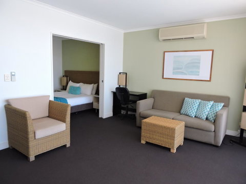 BASE Holidays - Ettalong Beach Premium Apartments - Holiday Byron Bay 9