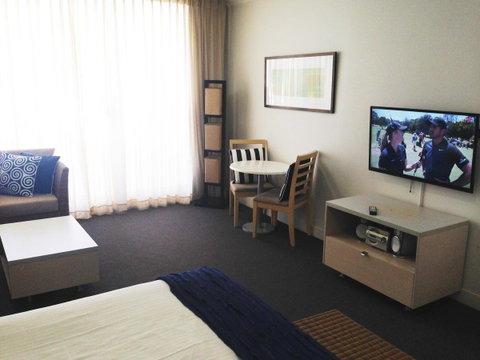 BASE Holidays - Ettalong Beach Premium Apartments - Holiday Byron Bay 40