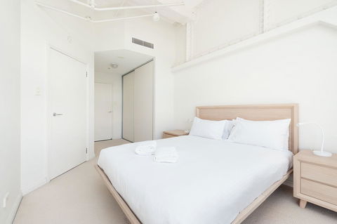 Waterfront Apartment On Sydney Harbour - Holiday Byron Bay 10
