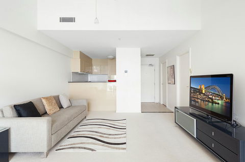 Waterfront Apartment On Sydney Harbour - Holiday Byron Bay 7