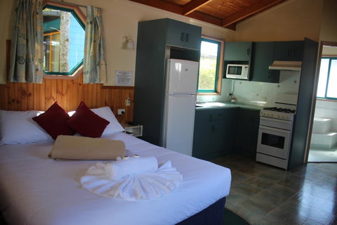 Lani\'s Holiday Island - Holiday Byron Bay 10