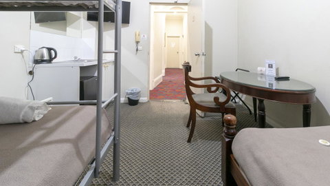 Woolbrokers Hotel - Holiday Byron Bay 12