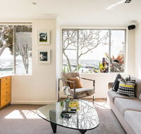 Waterfront Apartment Brimming with Inspirational Artwork - Holiday Byron Bay