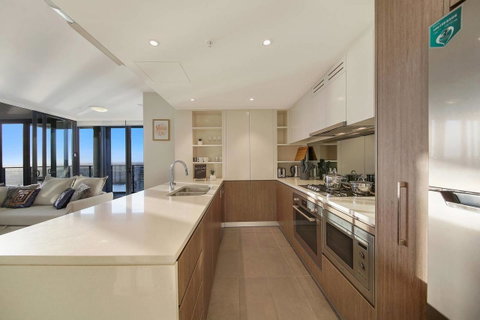 Stunning Sunset Water View 2BEDs On High Rises - Holiday Byron Bay 11