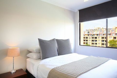 Vibrant Inner-city Living - Darling Harbour Fringe - Holiday Byron Bay 4