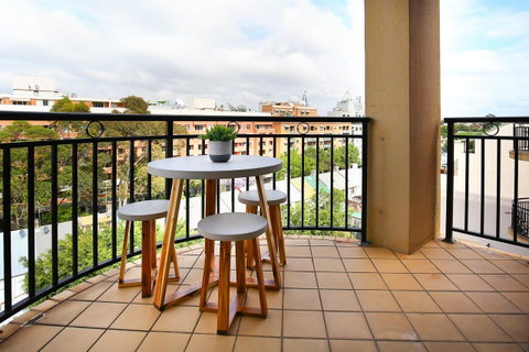 Vibrant Inner-city Living - Darling Harbour Fringe - Holiday Byron Bay 1