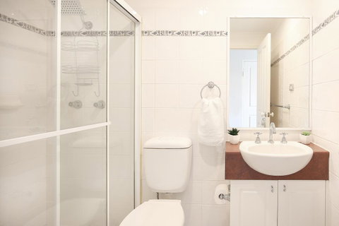 Vibrant Inner-city Living - Darling Harbour Fringe - Holiday Byron Bay 12