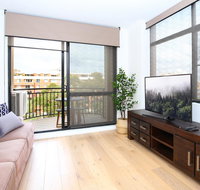 Vibrant inner-city living - Darling Harbour fringe - Holiday Byron Bay