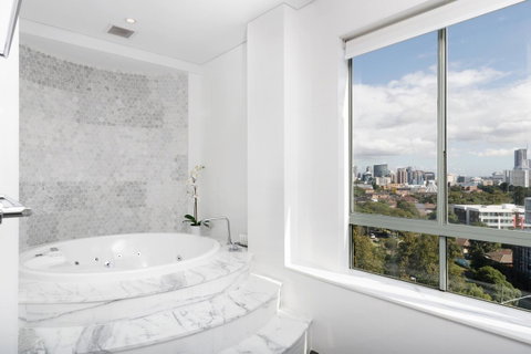 Rydges Parramatta - Holiday Byron Bay 8
