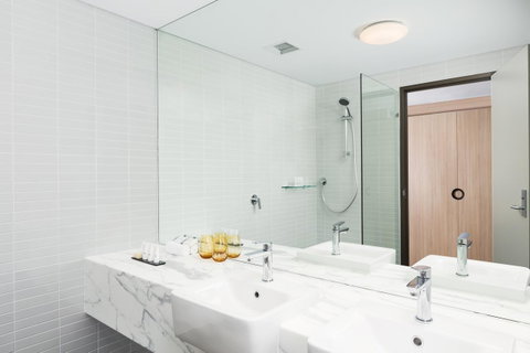 Rydges Parramatta - Holiday Byron Bay 14