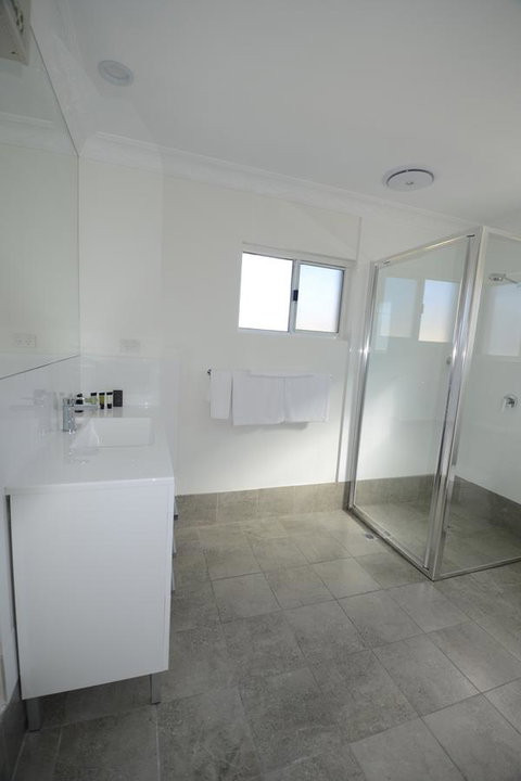 Quality Inn Ashby House Tamworth - Holiday Byron Bay 29