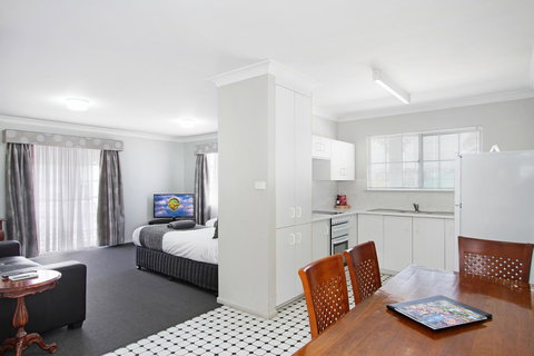 Quality Inn Ashby House Tamworth - Holiday Byron Bay 7
