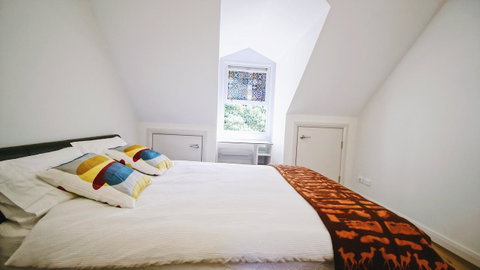 Cozy 5 Bed House In Sydney - Holiday Byron Bay 18