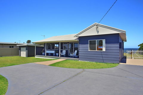 Glory @ Culburra - Absolute Beachfront - Pet & Family Friendly - Holiday Byron Bay 17