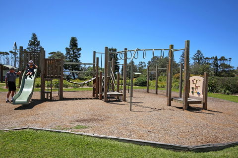 Glory @ Culburra - Absolute Beachfront - Pet & Family Friendly - Holiday Byron Bay 23
