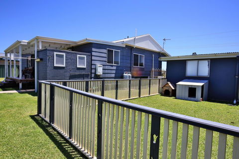 Glory @ Culburra - Absolute Beachfront - Pet & Family Friendly - Holiday Byron Bay 21